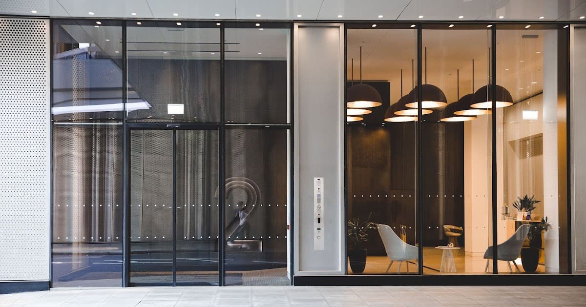 Fora - 2 Stephen Street