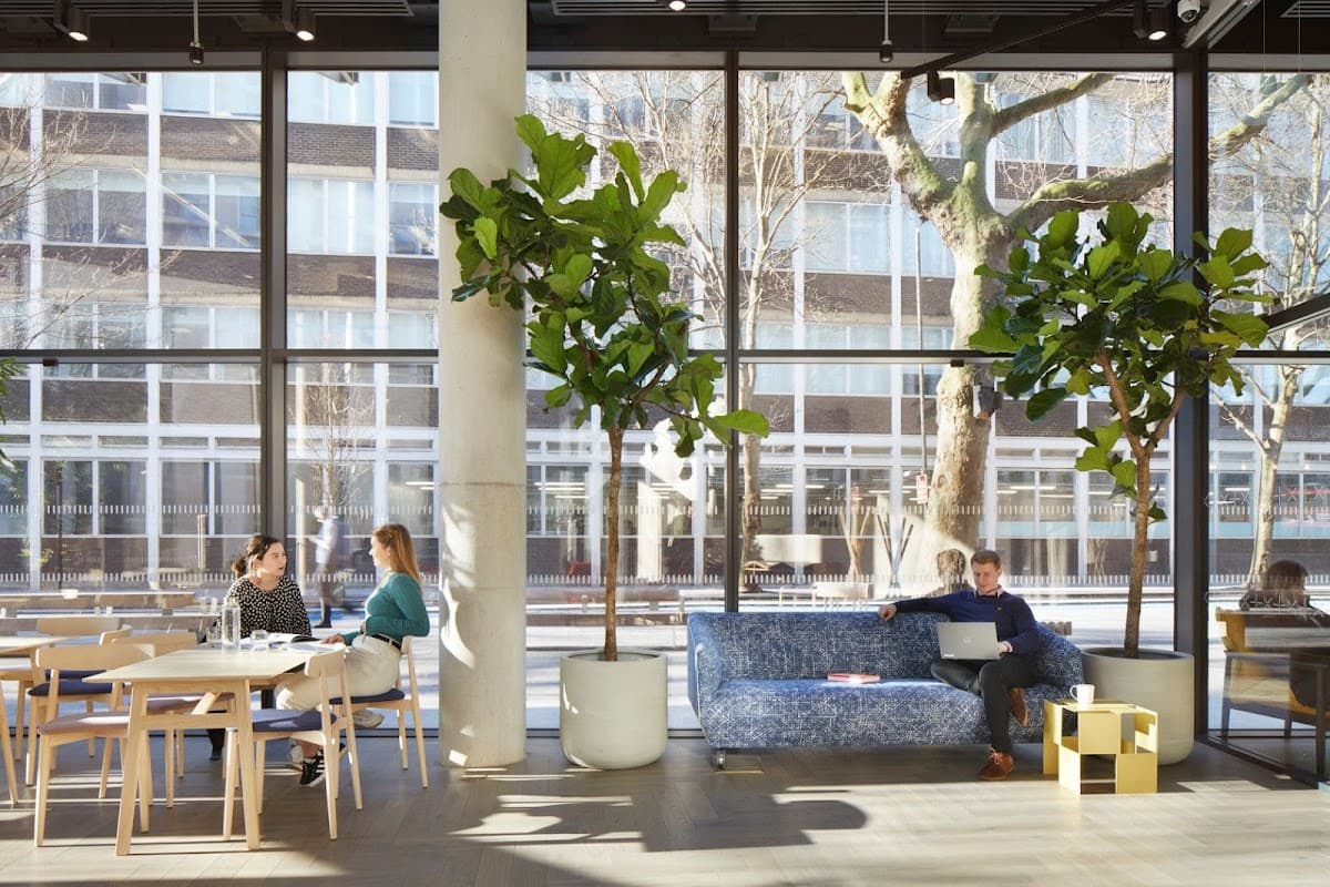 Fora - 241 Southwark Bridge Road