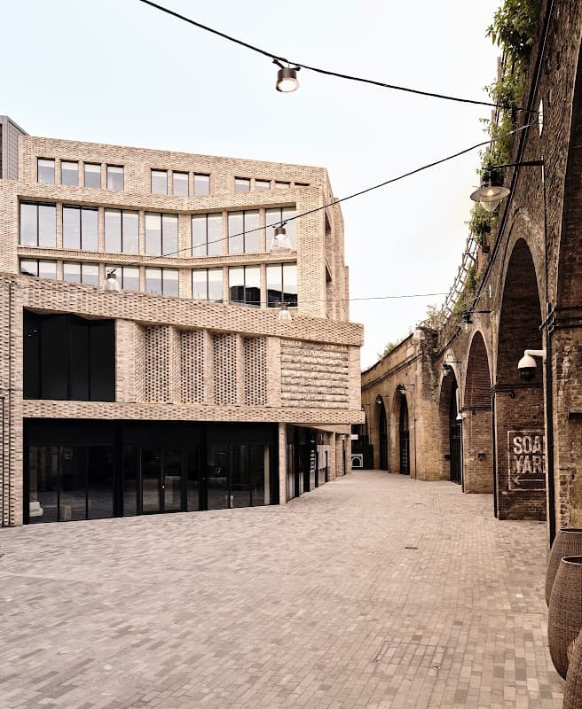 Fora - Borough Yards