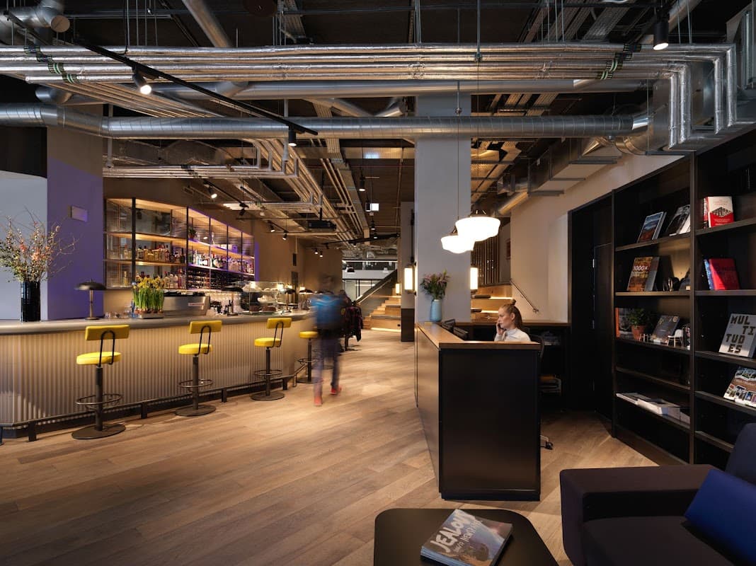 Fora - Central Street