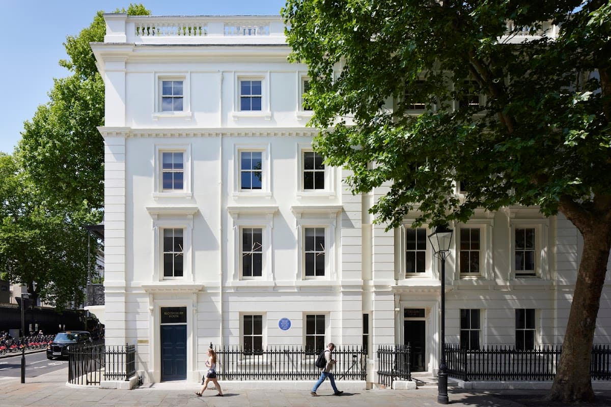 x+why Bloomsbury House - Office Space